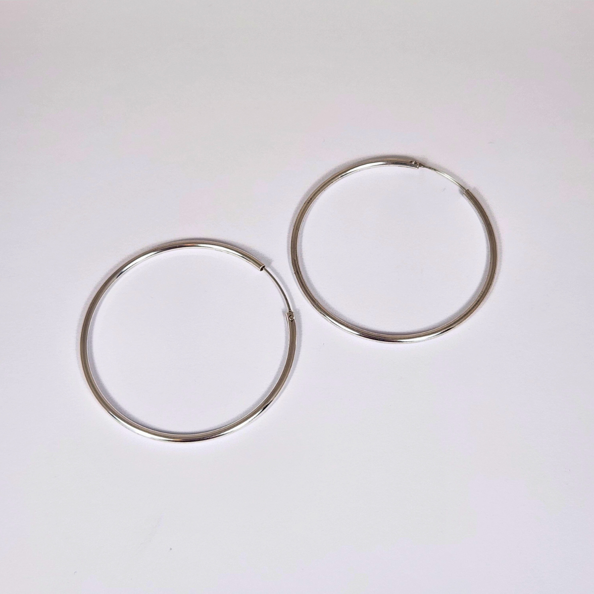 Aros Argollas Clásicas de Plata 925 – Diseño Delgado